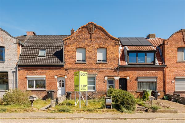 Te renoveren huis met tuin op rustige ligging
