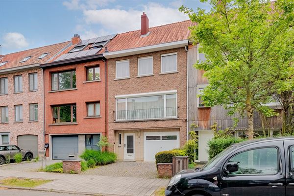 Huis met 4 slpk in het Hof van Rieth te Mortsel