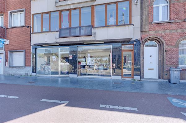 Handelsgelijkvloers in centrum Sint-Niklaas