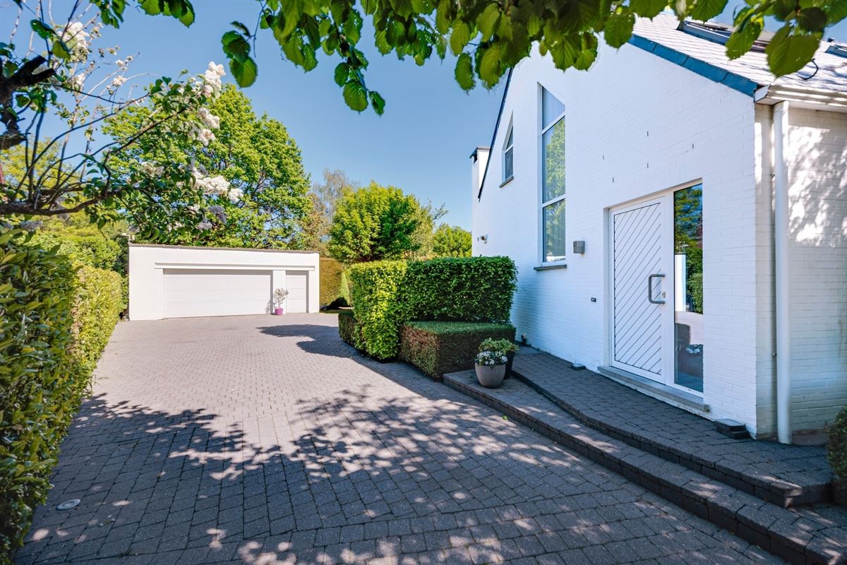 Supergelegen instapklare woning met grote tuin in Boechout