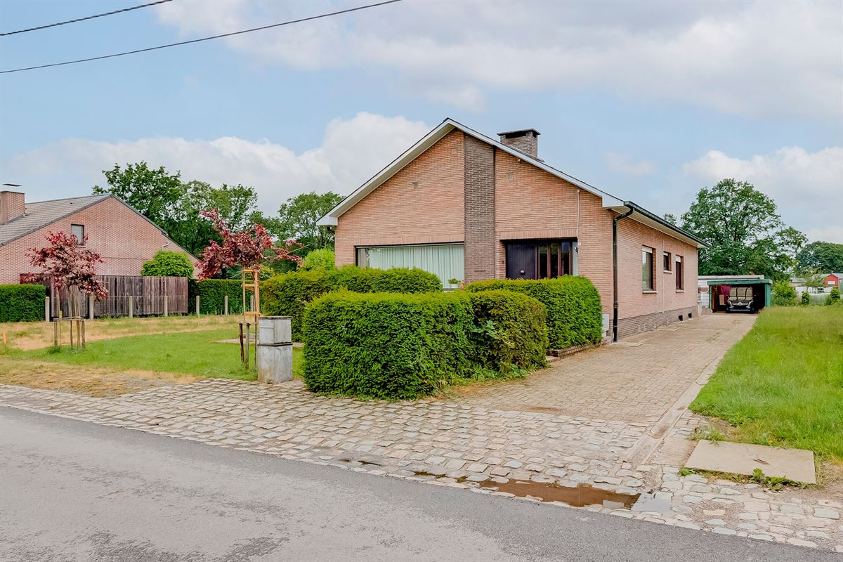 Ruime open bebouwing met 5 slaapkamers op een perceel in het landelijke Eindhout