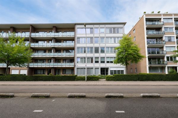 Hoekappartement met 3 slpk en staanplaats op loplocatie in Wilrijk