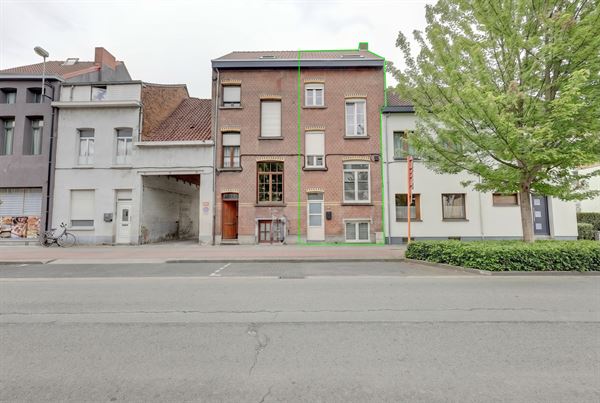 Woning met drie slaapkamer en optionele garage