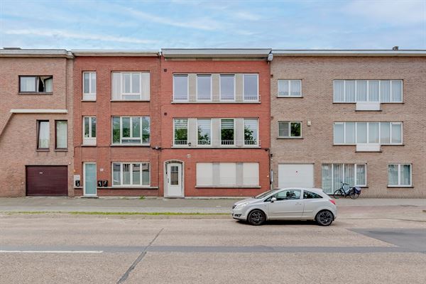 2 slpk appartement met terras te Merksem