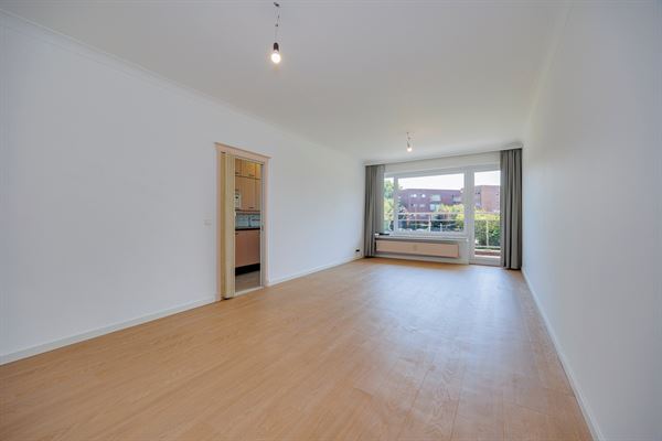 Appartement met 2 slaapkamers en twee terrassen en P