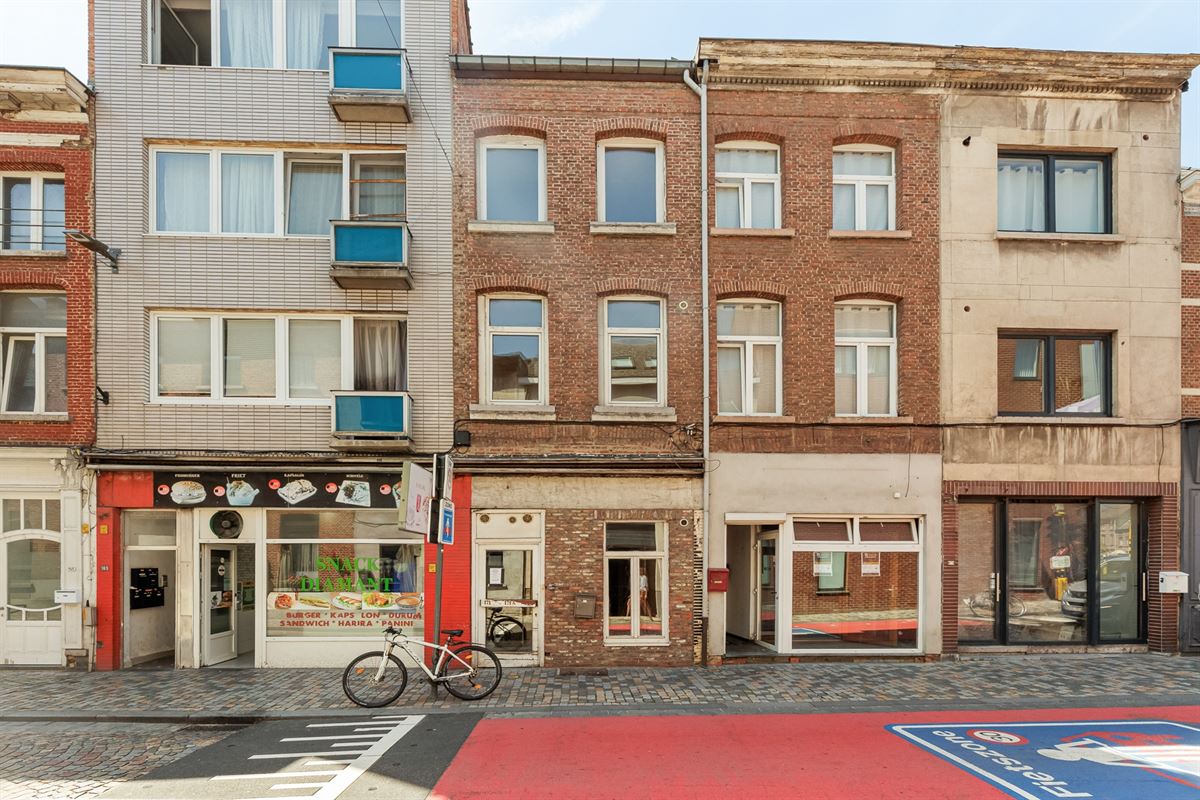 Te renoveren woning met veel potentieel te Mechelen
