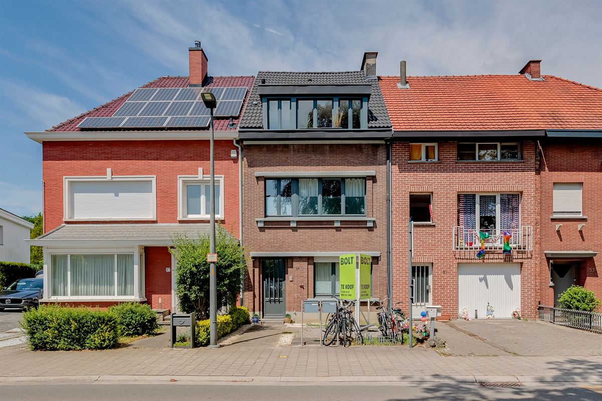 Woning opgedeeld in 2 instaplklare appartementen