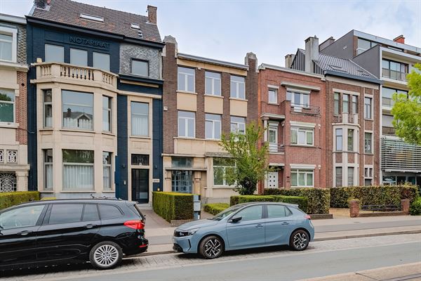 Ruime woning met veelzijdige praktijkruimtes