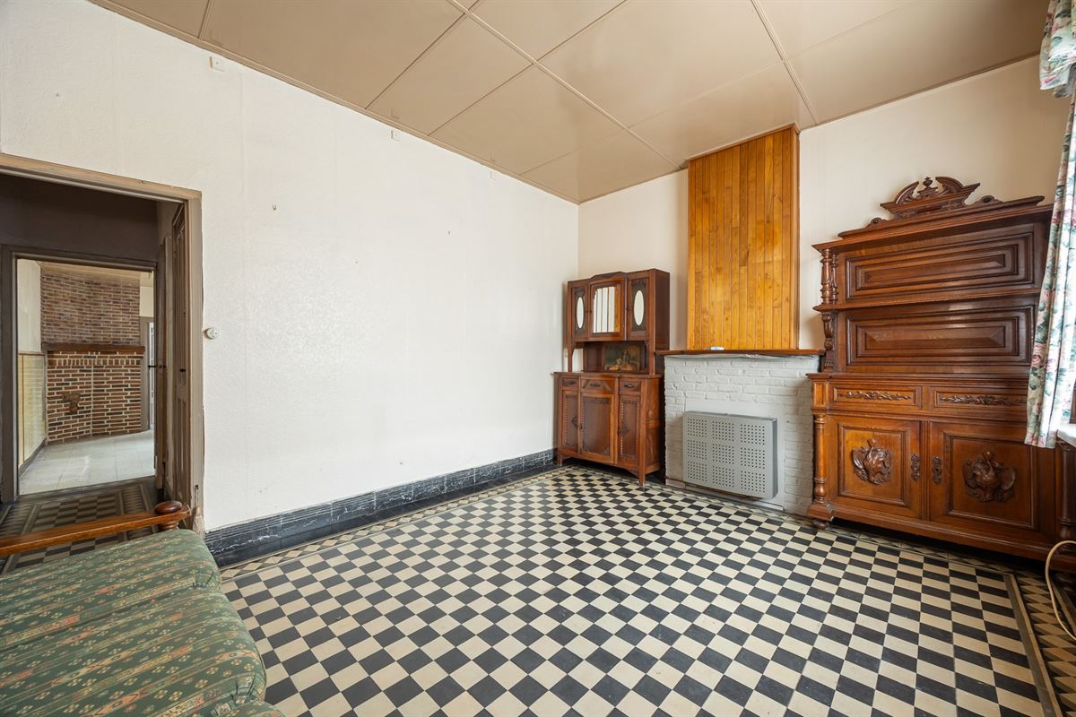 Te renoveren woning op mooi perceel van 256m²