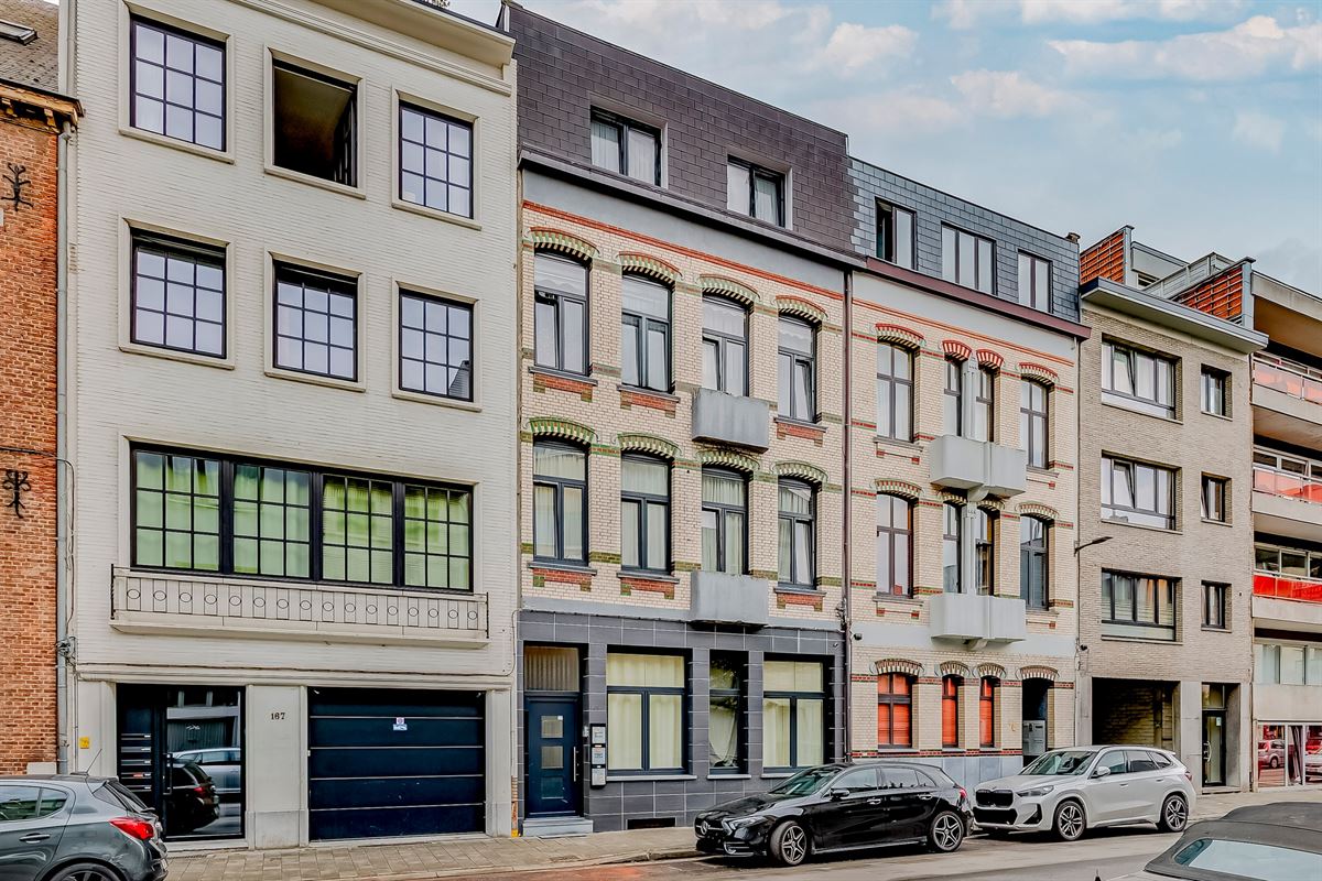 Prachtig appartement met 2 slaapkamers en gezellig dakterras!