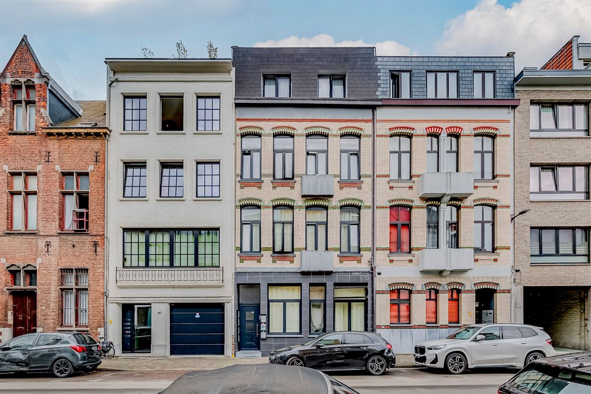 Prachtig appartement met 2 slaapkamers en gezellig dakterras!