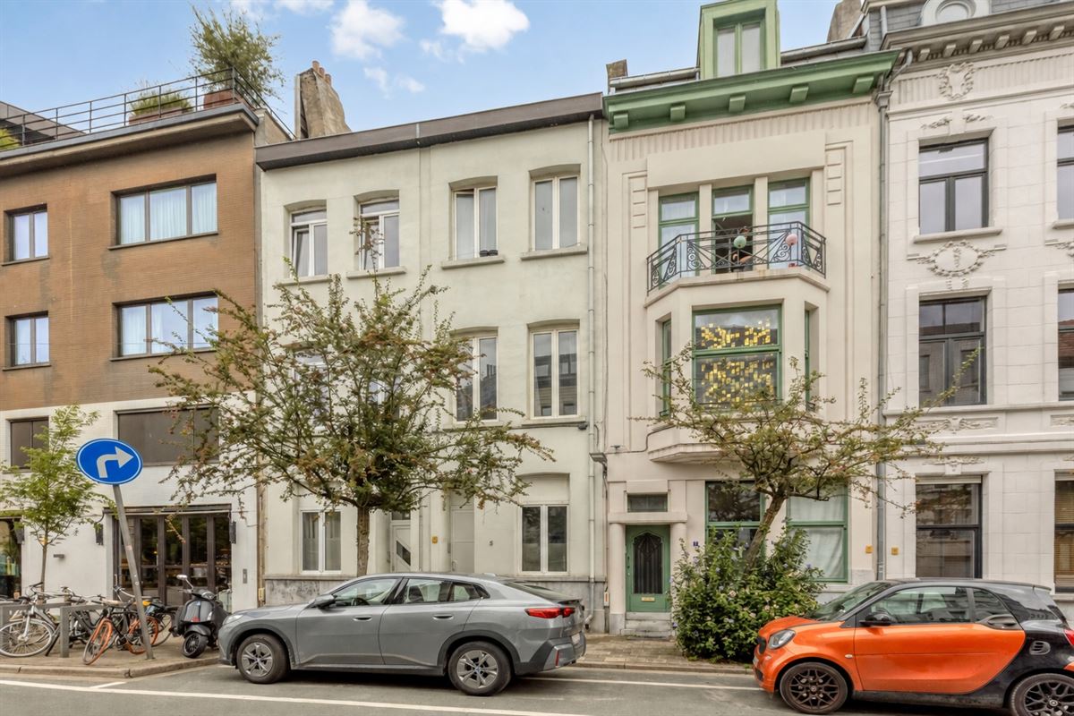 ANTWERPEN-ZUID – Opbrengsteigendom met 4 vergunde units