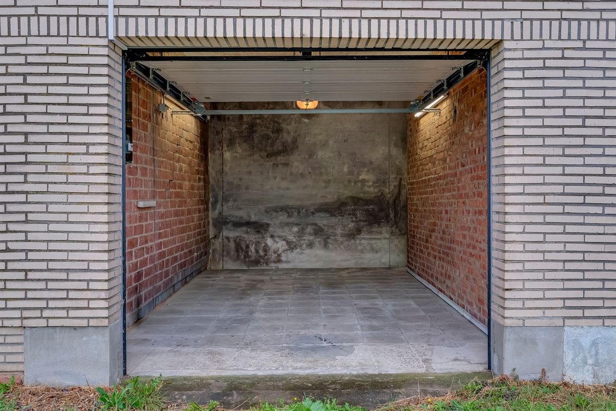 Prachtig appartement met 2 slaapkamers, terras en garagebox!
