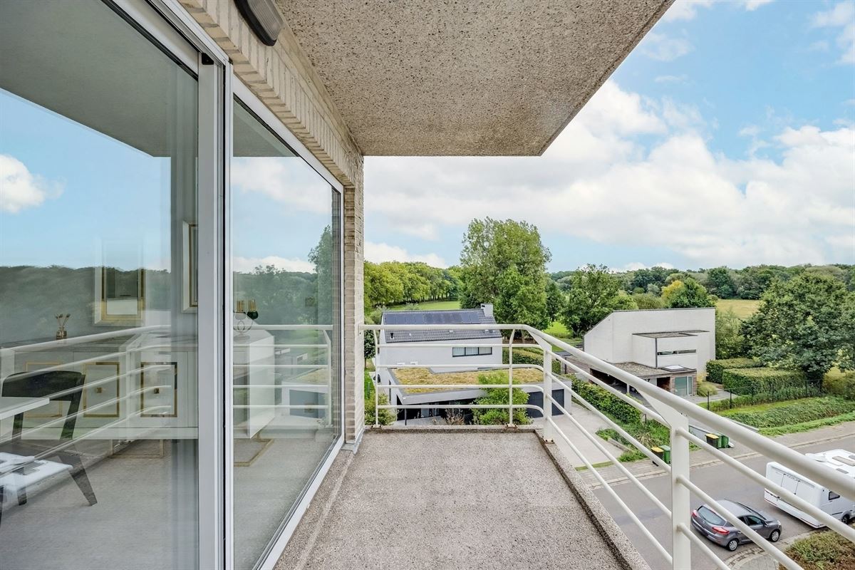 Ruim3-slpk appartement met terras en P