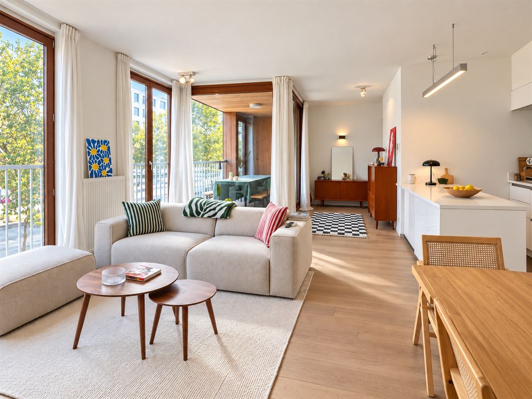 Prachtig recent appartement met terras aan 't MAS
