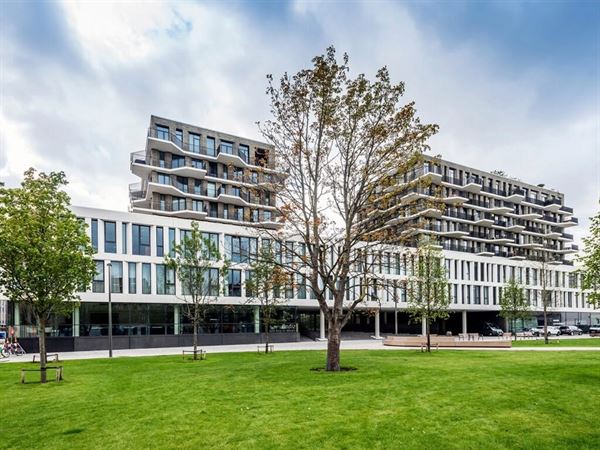 Verhuurde service flat in beheerd complex op het Eilandje