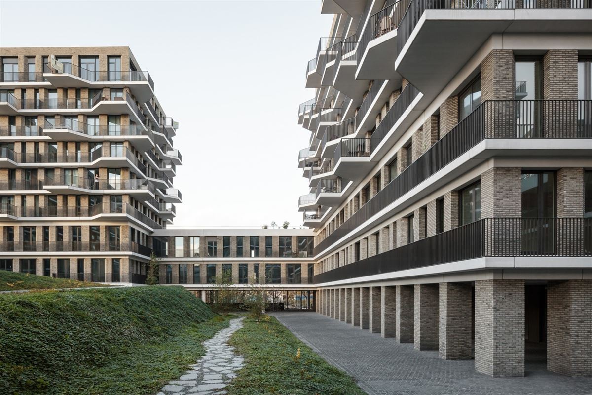 Verhuurde service flat in beheerd complex op het Eilandje