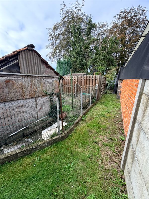 Te renoveren woning op mooi perceel van 256m²