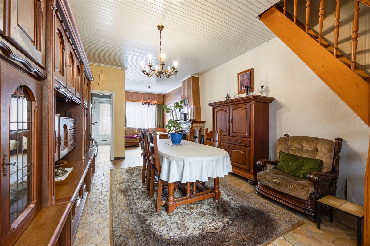 huis met twee slaapkamers en tuin