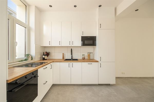Gerenoveerde woning met 4 slaapkamers in Mechelen