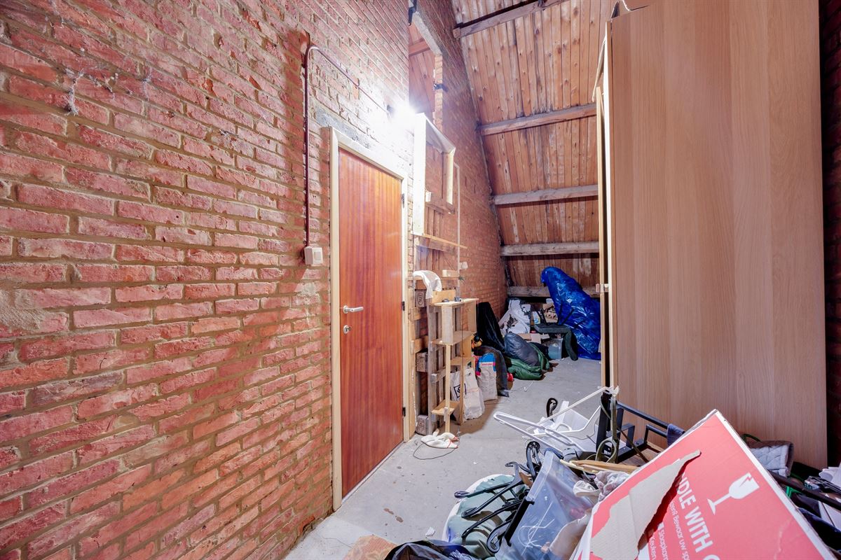 Instapklare woning met 4 (mog 5.) slaapkamers en tuin op rustige locatie!