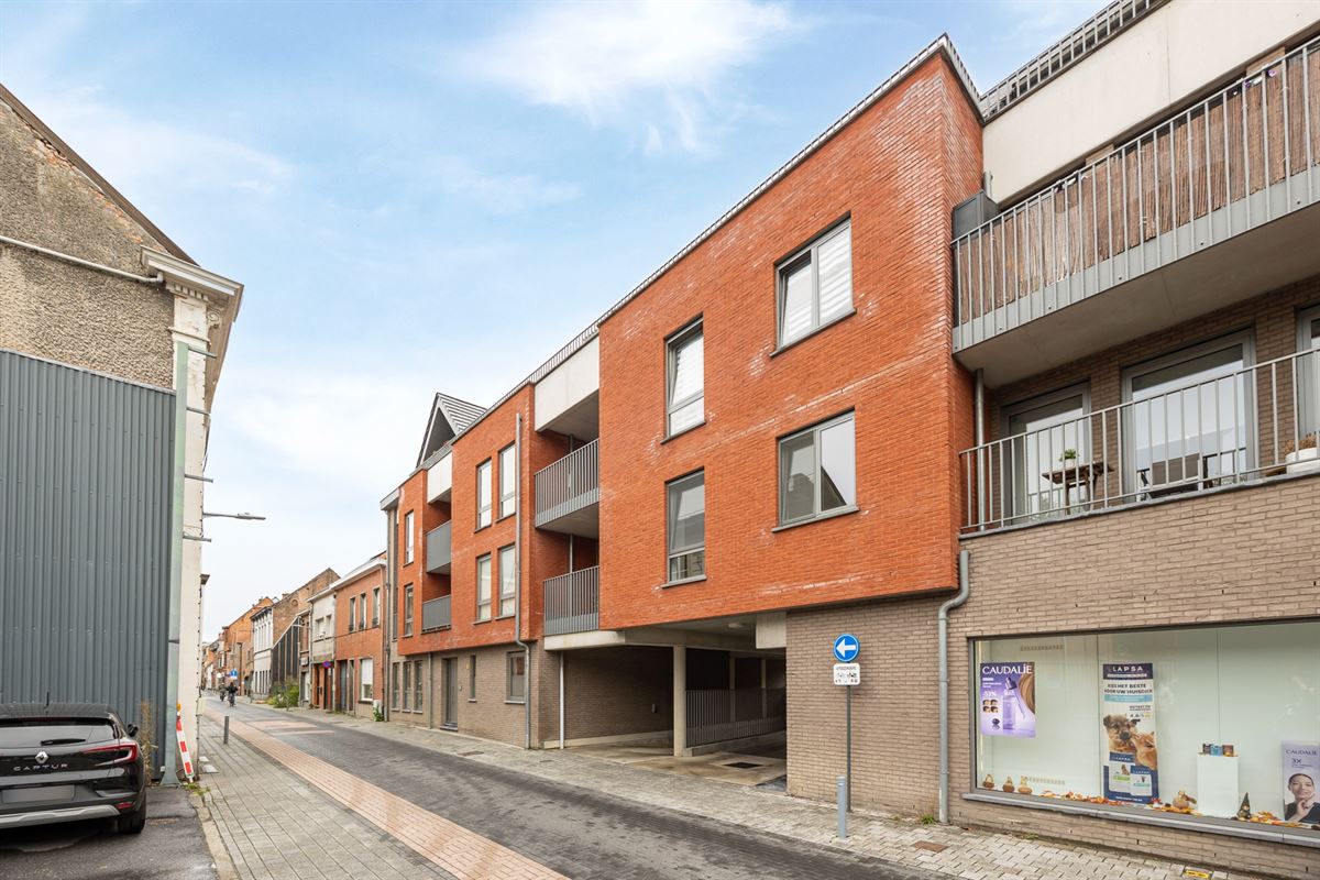 Gelijkvloers appartement met ruime tuin