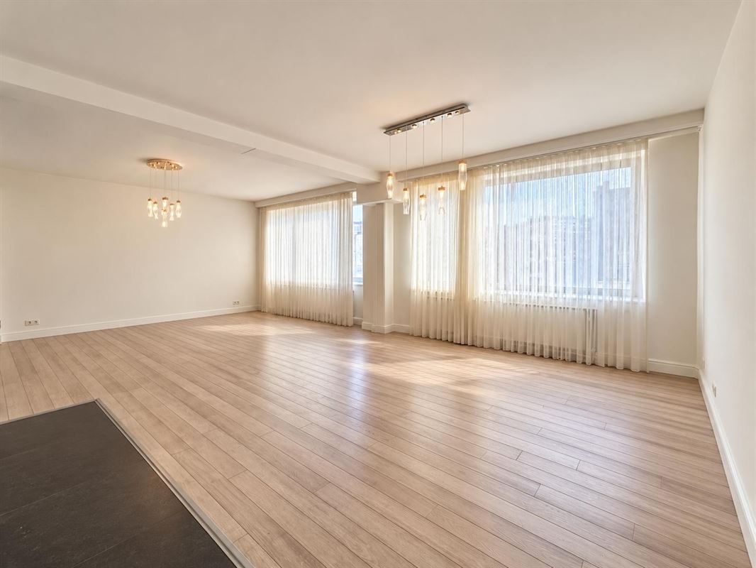 Ruim appartement met twee slaapkamers te Mechelsesteenweg