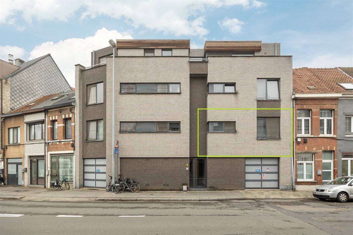 Appartement met terras en staanplaats in Mechelen