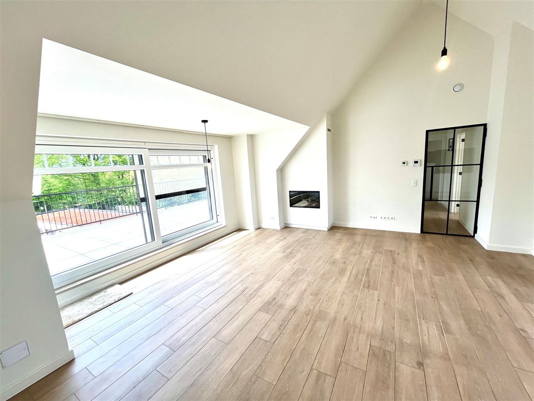 Penthouse met dakterras op het zuiden en 2 slaapkamers.