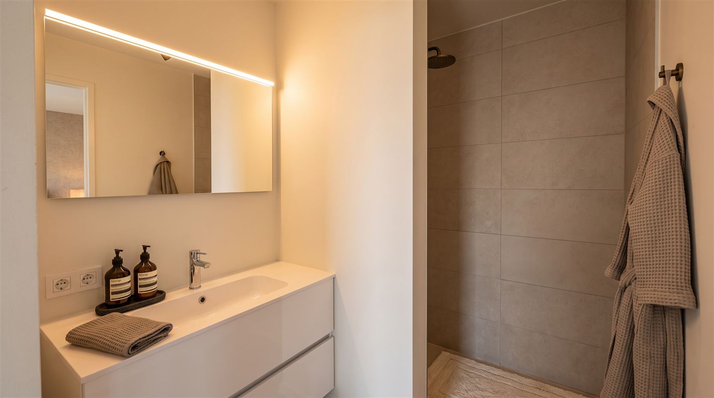 Penthouse met dakterras op het zuiden en 2 slaapkamers.