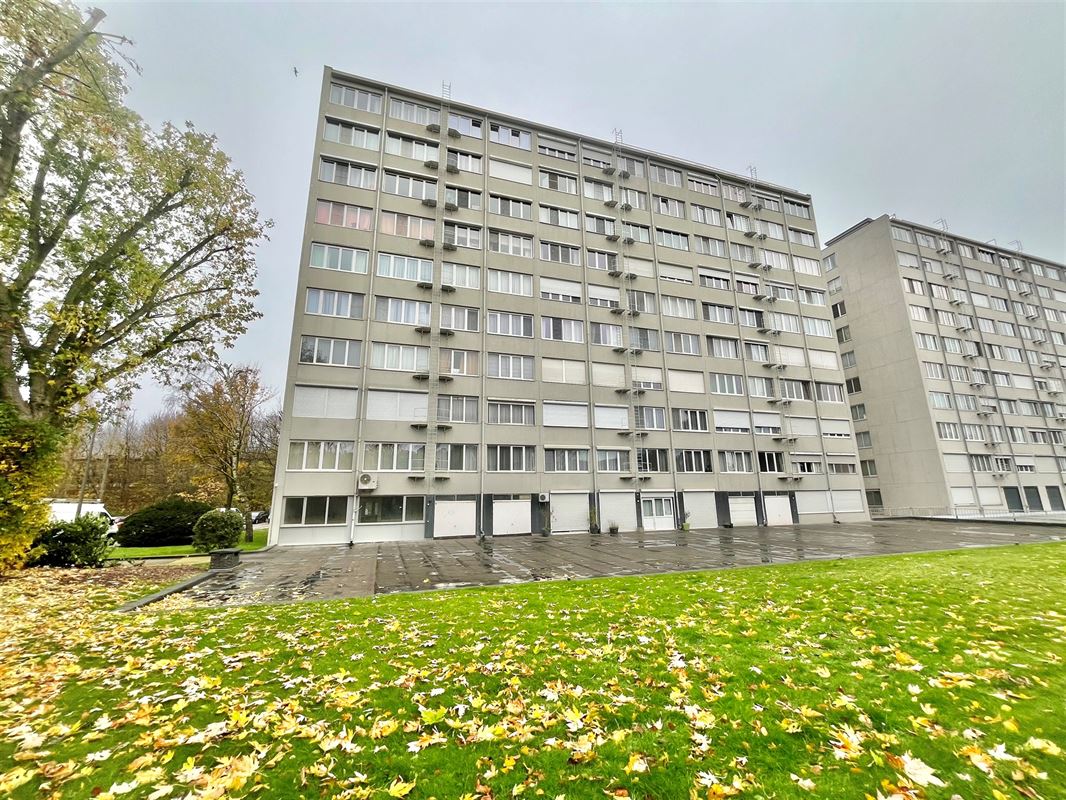 Casco commerciële ruimte + optioneel 2 garages aan meerprijs.
