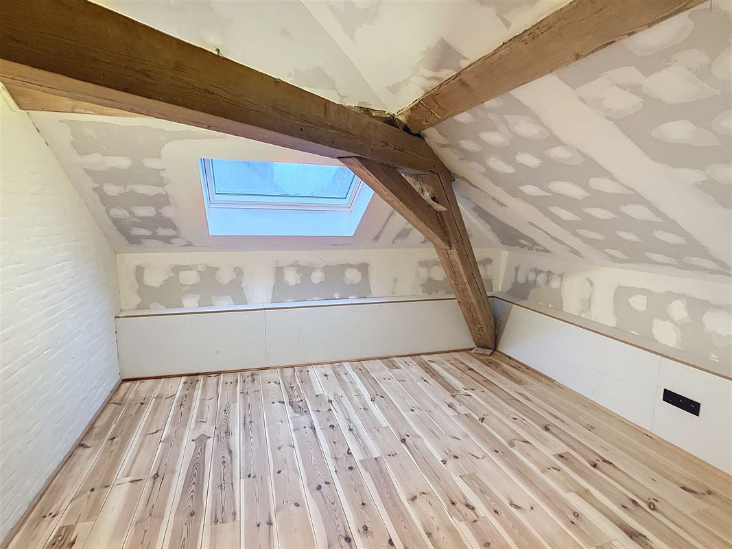 Unieke kantoor- of commerciële ruimte/ POP-UP mogelijk (Huurprijs + 21 % btw).