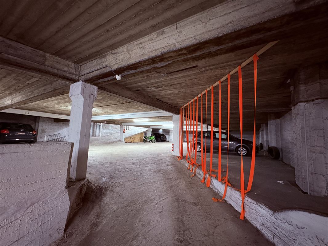 Luxor Parking: 60 parking spaces 5 motorcycle spaces 1 storage room