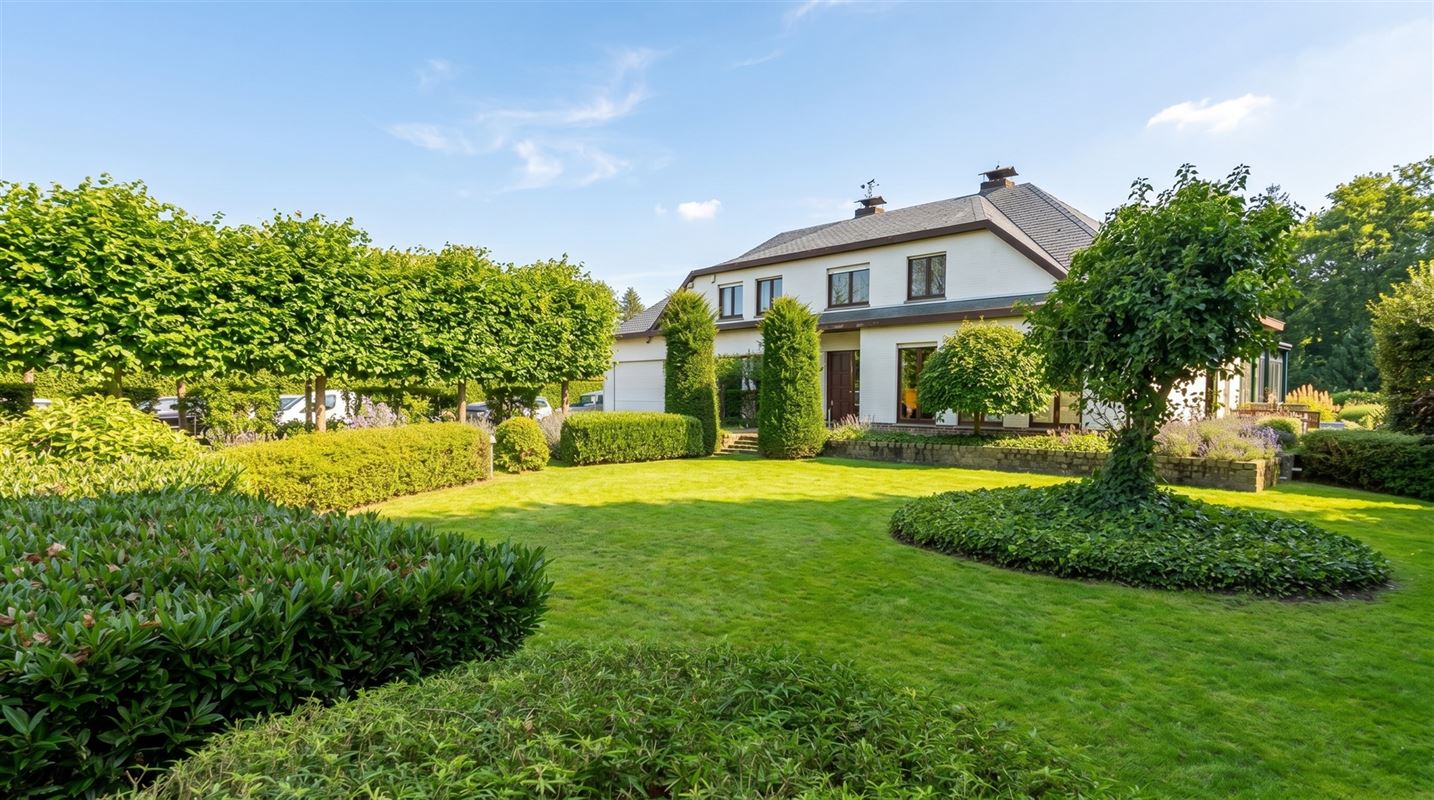 Landelijke villa met 5 slaapkamers op ca. 2.226 m2.