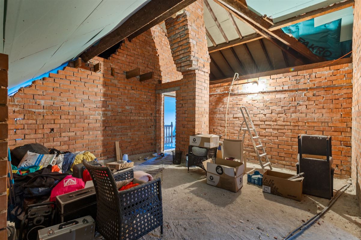 Landelijke villa met 5 slaapkamers op ca. 2.226 m2.