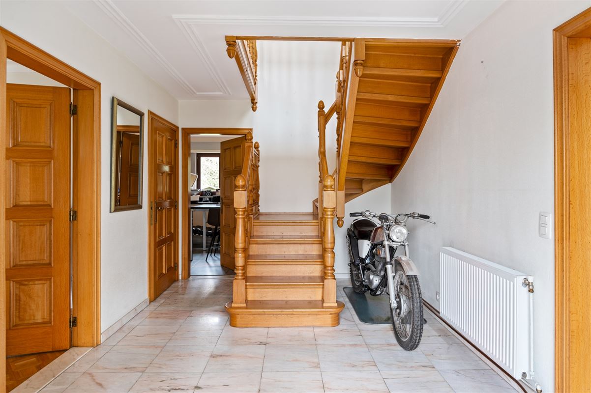 Landelijke villa met 5 slaapkamers op ca. 2.226 m2.