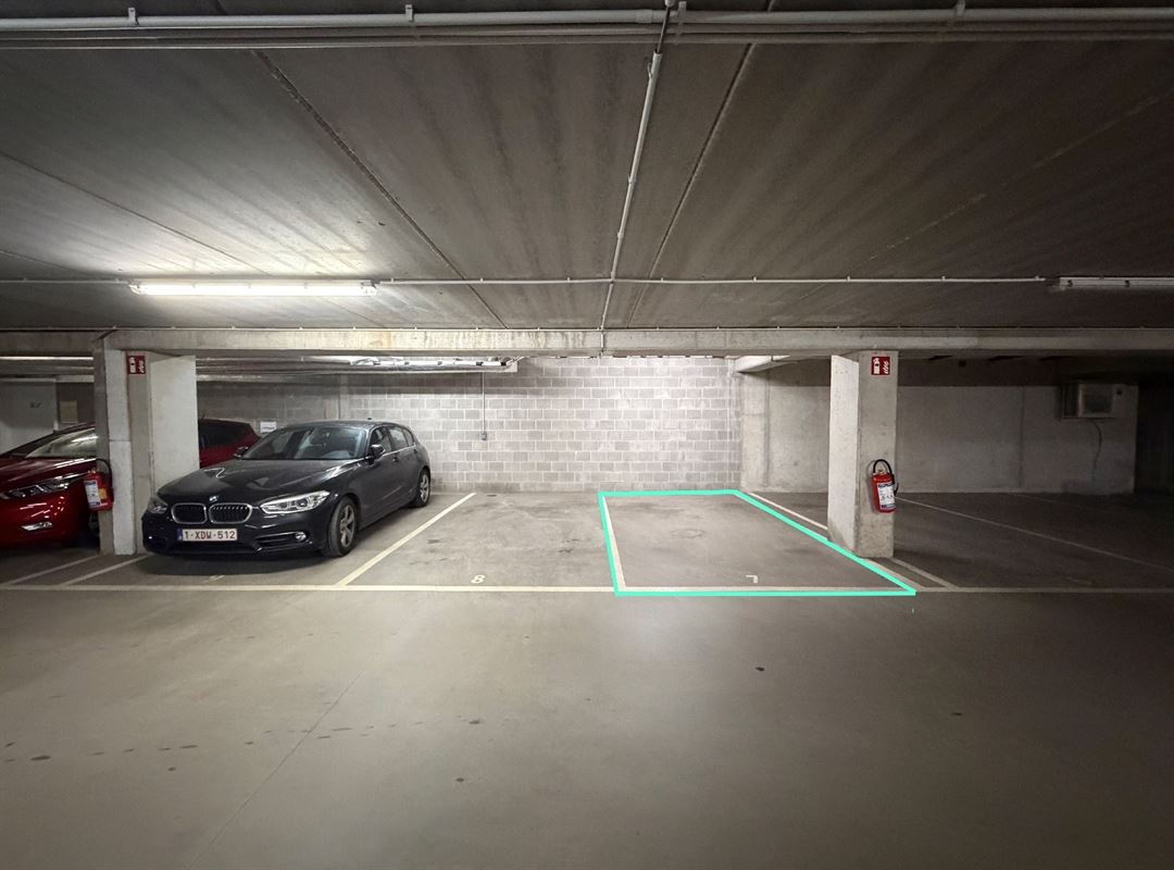 Parking / Garage