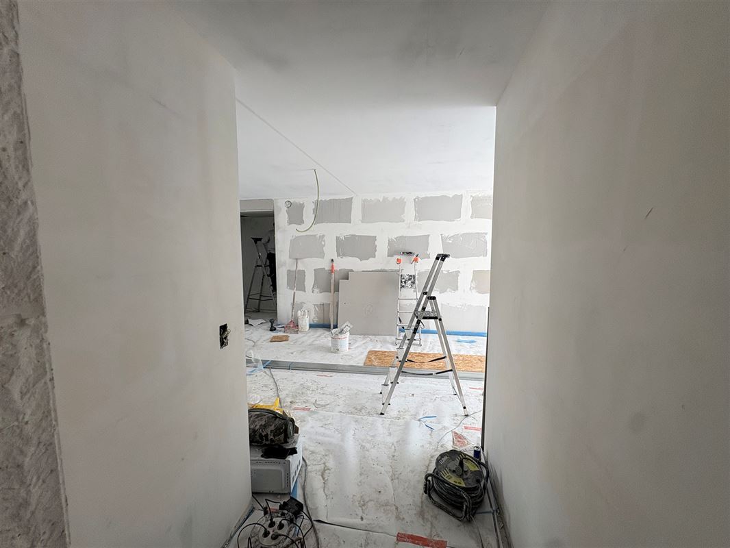 Gelijkvloersappartement met 3 slaapkamers en tuin.