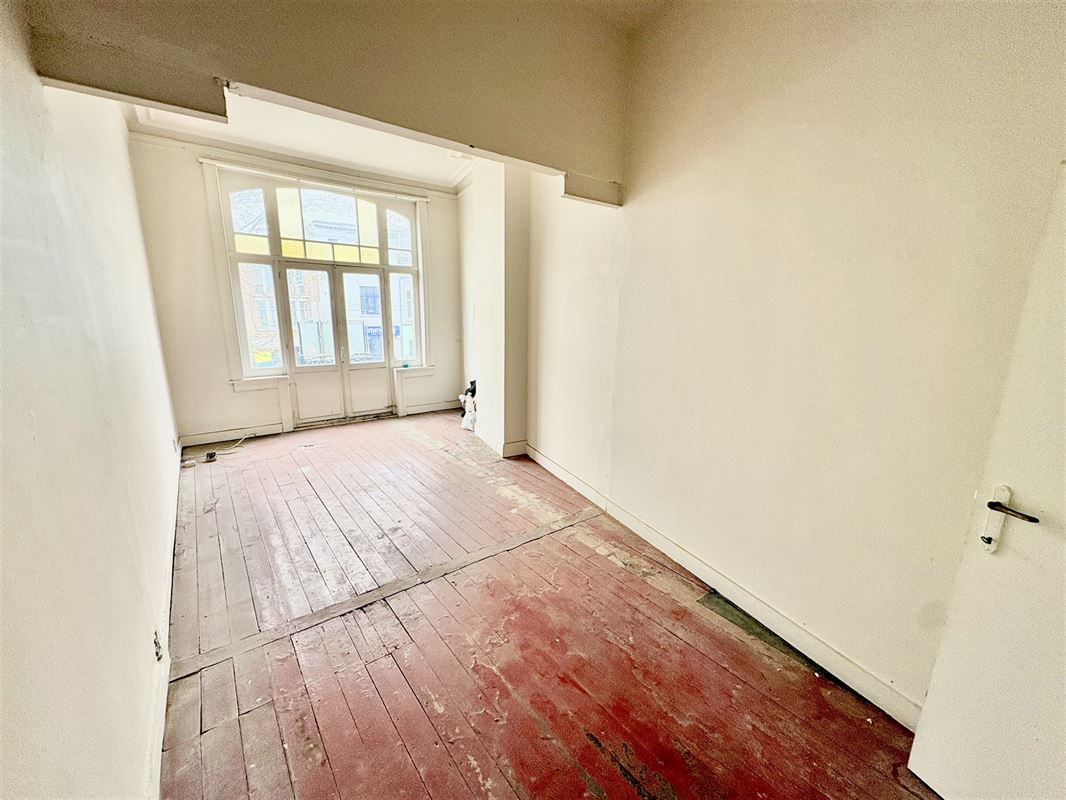 Handelshuis met 1 slaapkamer.
