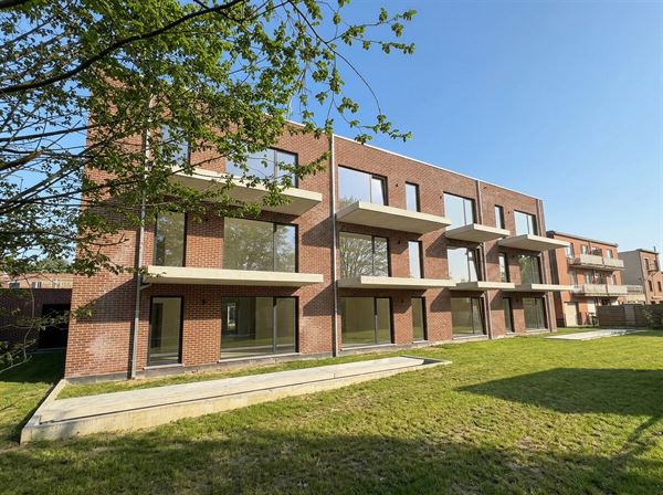 Appartement met 3 slaapkamers en ruim terras.