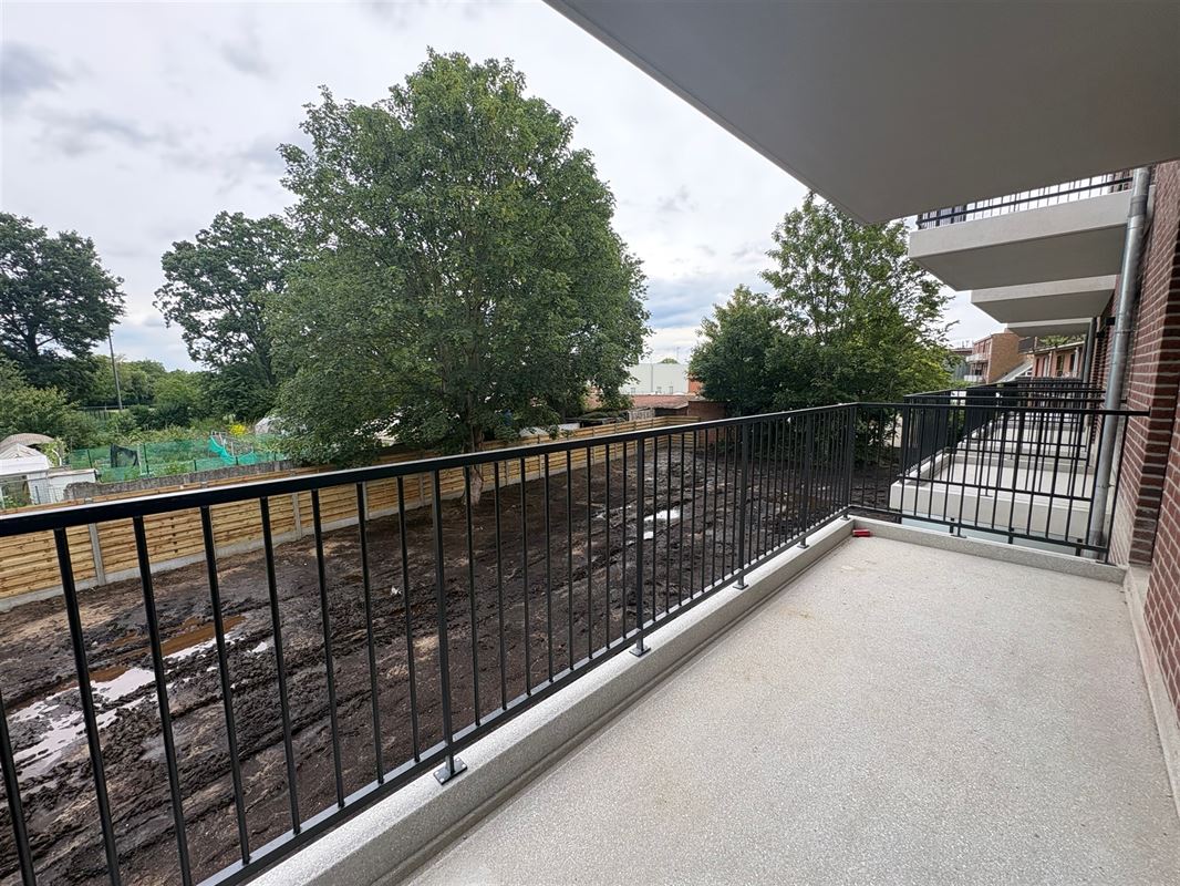Appartement met 2 slaapkamers en ruim terras.