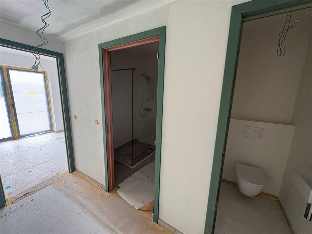 Appartement met 2 slaapkamers en ruim terras.