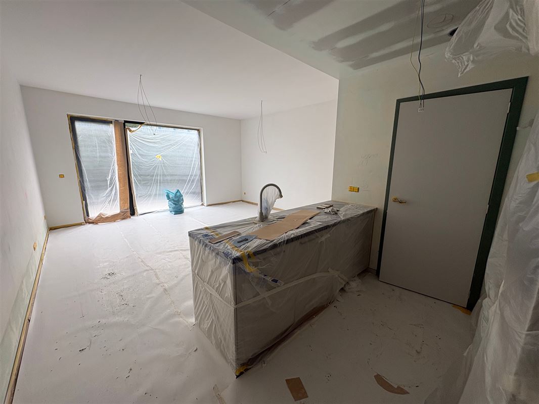 Apartment with 1 bedroom and sunny terrace.