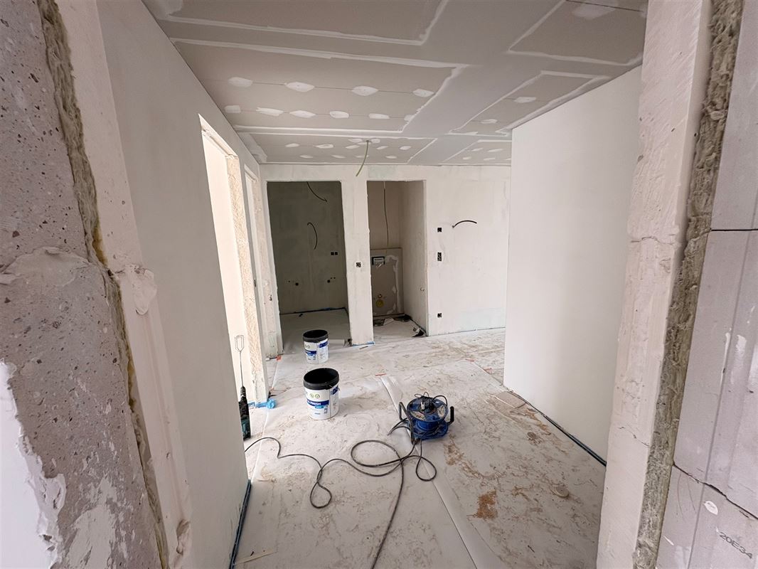 Appartement met 2 slaapkamers en terras.