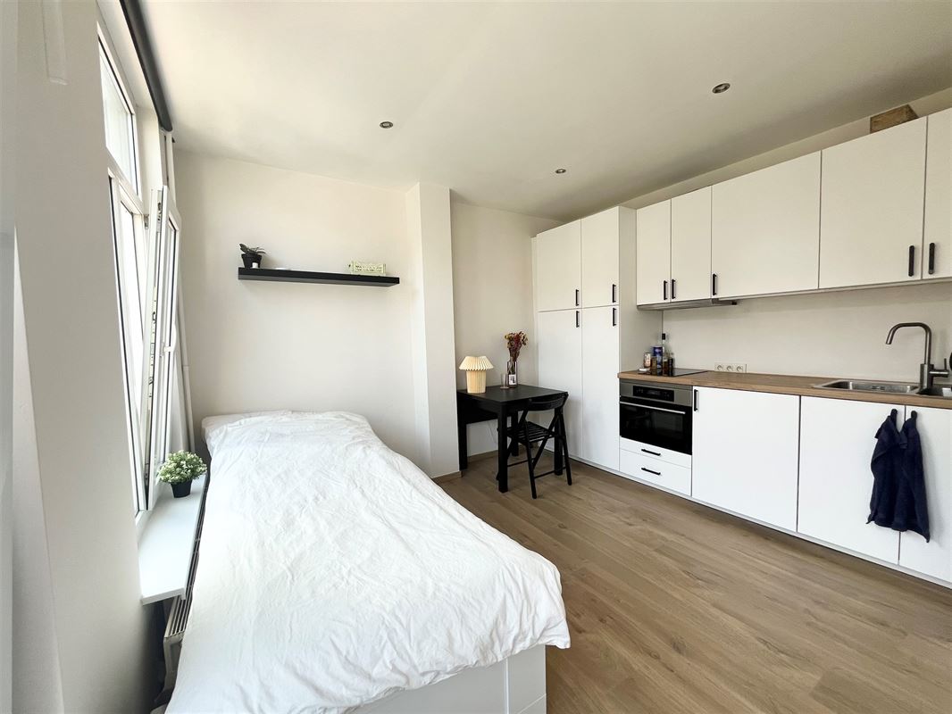 Immeuble de rapport à Marnix Place avec 4 unités