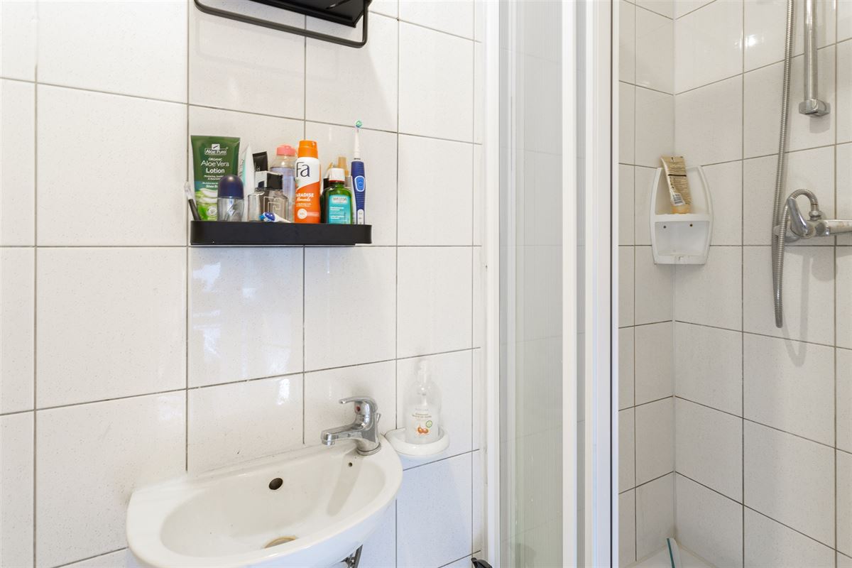 Immeuble de rapport à Marnix Place avec 4 unités