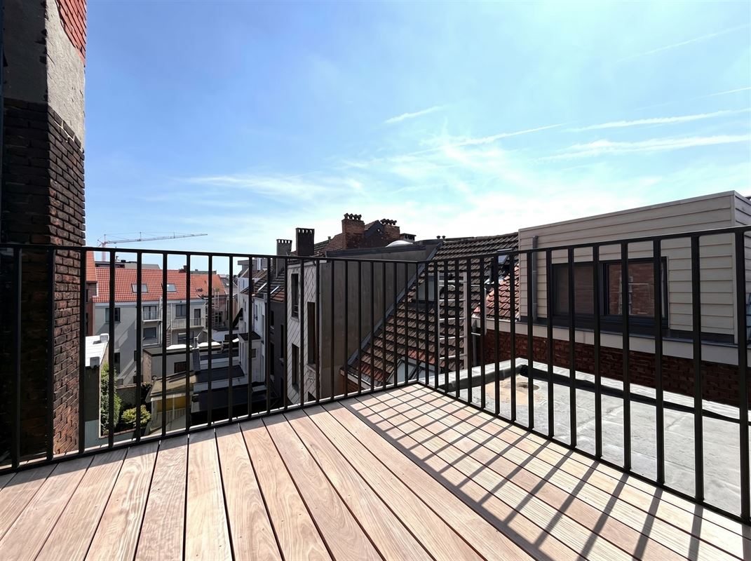 Prachtige studio met zonnig dakterras.