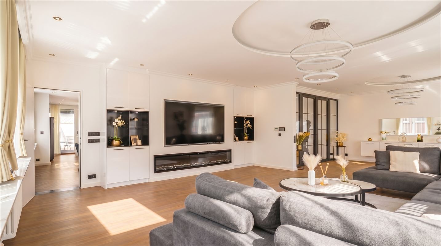 Prestigieuze woning met gelijkvloerse kangoeroewoning.