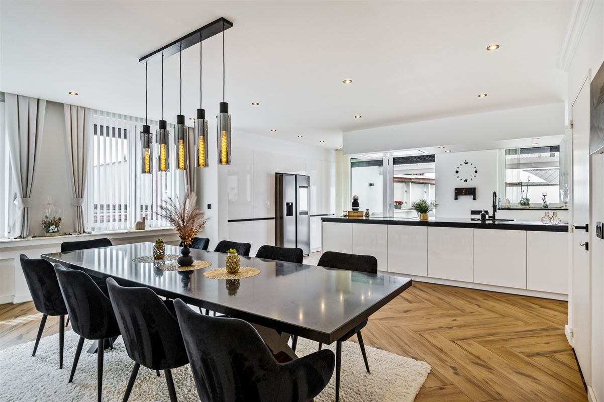Prestigieuze woning met gelijkvloerse kangoeroewoning.