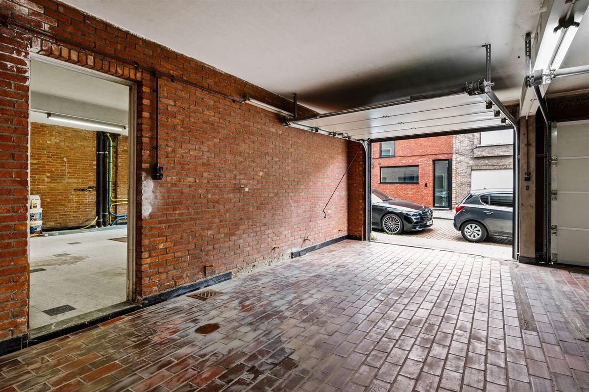 Prestigieuze woning met gelijkvloerse kangoeroewoning.